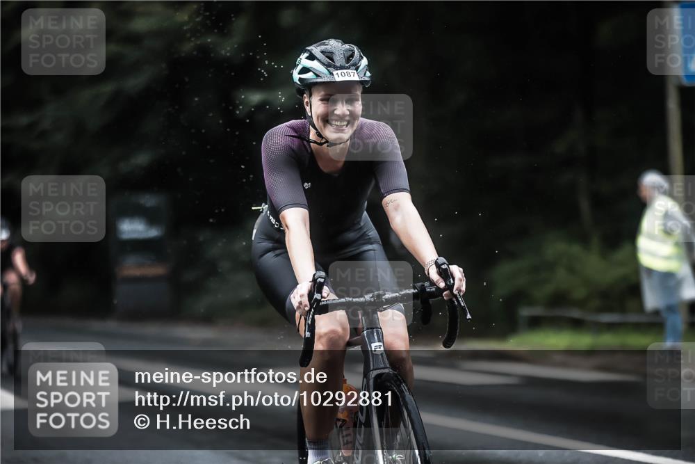 13.09.2026 - Stadtparktriathlon H.Heesch http://msf.ph/oto/10292881 13.09.2026 12:45:48 Radfahren 1087, 1136, 1153, 1194, 1232, 1254, 1255 meine-sportfotos.de
