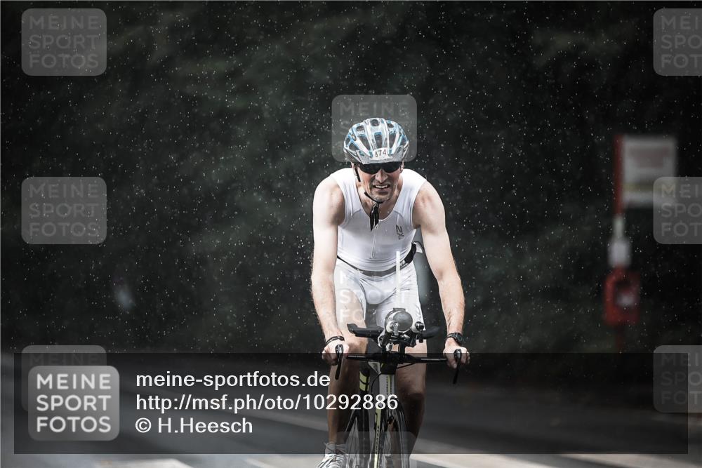 13.09.2026 - Stadtparktriathlon H.Heesch http://msf.ph/oto/10292886 13.09.2026 11:38:26 Radfahren 589, 745, 874, 933, 945 meine-sportfotos.de