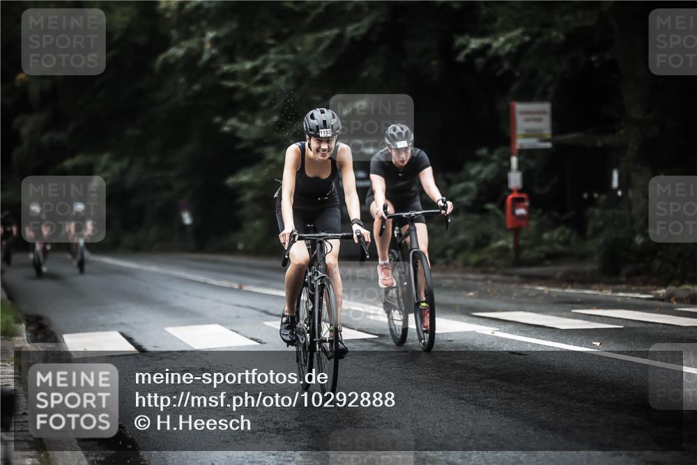 13.09.2026 - Stadtparktriathlon H.Heesch http://msf.ph/oto/10292888 13.09.2026 12:45:49 Radfahren 1087, 1136, 1153, 1232, 1254, 1255 meine-sportfotos.de