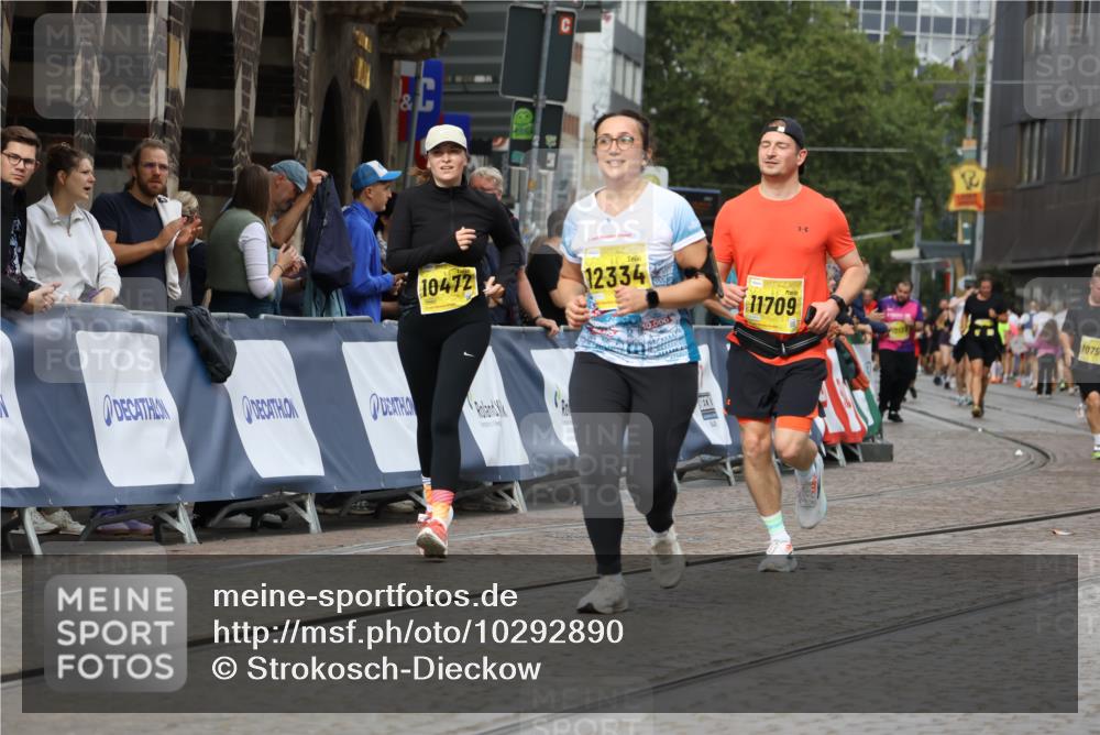 13.09.2026 - 21. swb-Marathon Bremen Strokosch-Dieckow http://msf.ph/oto/10292890 13.09.2026 11:17:35 Ziel 10335, 10773, 10779, 11355, 11495, 11672, 12101, 10756, 11367, 11932, 12226, 12292 meine-sportfotos.de
