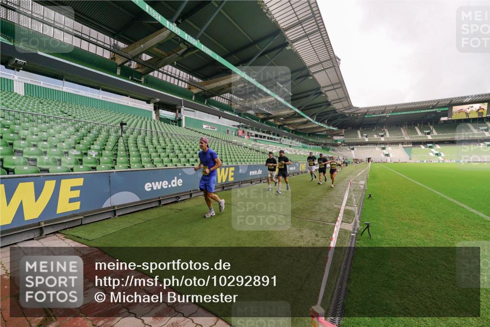 13.09.2026 - 21. swb-Marathon Bremen Michael Burmester http://msf.ph/oto/10292891 13.09.2026 10:30:00 Laufen im Stadion 10162, 10170, 10174, 10183, 10193, 10200, 10218, 10233, 10253, 10267, 10281, 10304, 10334, 10339, 10348, 10359, 10381, 10392, 10421, 10426, 10452, 10467, 10515, 10525, 10537, 10585, 10588, 10641, 10652, 10714, 10734, 10739, 10761, 10763, 10764, 10765, 10780, 10808, 10825, 10827, 10835, 10837, 10840, 10862, 10863, 10876, 10884, 10886, 10887, 10906, 10910, 10923, 10966, 10984, 11002, 11005, 11007, 11018, 11035, 11038, 11109 meine-sportfotos.de