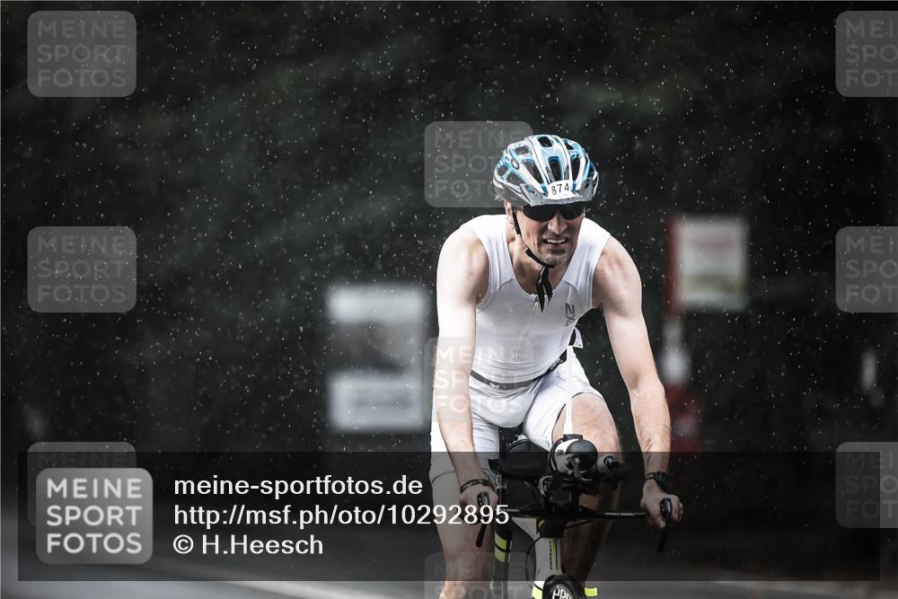 13.09.2026 - Stadtparktriathlon H.Heesch http://msf.ph/oto/10292895 13.09.2026 11:38:27 Radfahren 589, 745, 874, 933, 945 meine-sportfotos.de