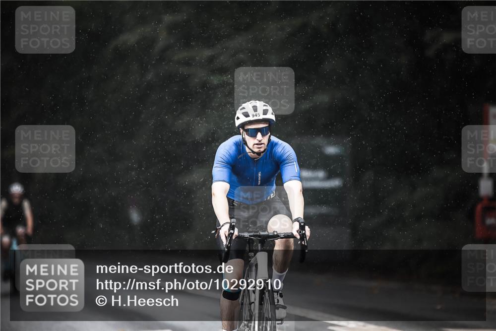 13.09.2026 - Stadtparktriathlon H.Heesch http://msf.ph/oto/10292910 13.09.2026 11:38:29 Radfahren 589, 866, 874, 933, 945 meine-sportfotos.de