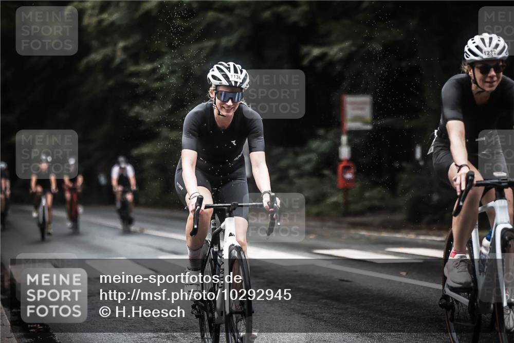 13.09.2026 - Stadtparktriathlon H.Heesch http://msf.ph/oto/10292945 13.09.2026 12:45:55 Radfahren 1136, 1153, 1228, 1232, 1242, 1245, 1255, 1261, 1282 meine-sportfotos.de