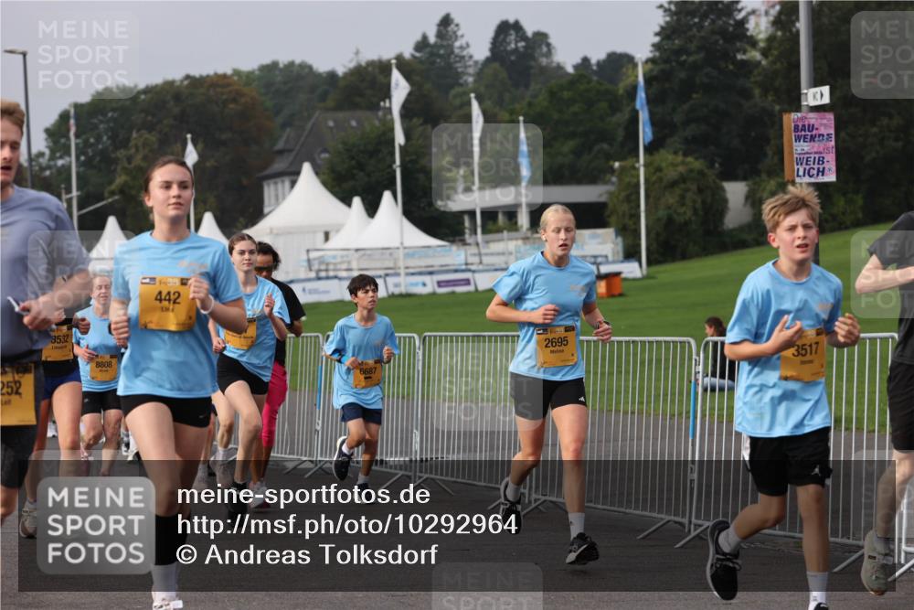 13.09.2026 - Kiel Lauf Andreas Tolksdorf http://msf.ph/oto/10292964 13.09.2026 09:25:10 Kiellinie 252, 8532, 8808, 1, 39, 442, 6687, 39, 2695, 3517 meine-sportfotos.de