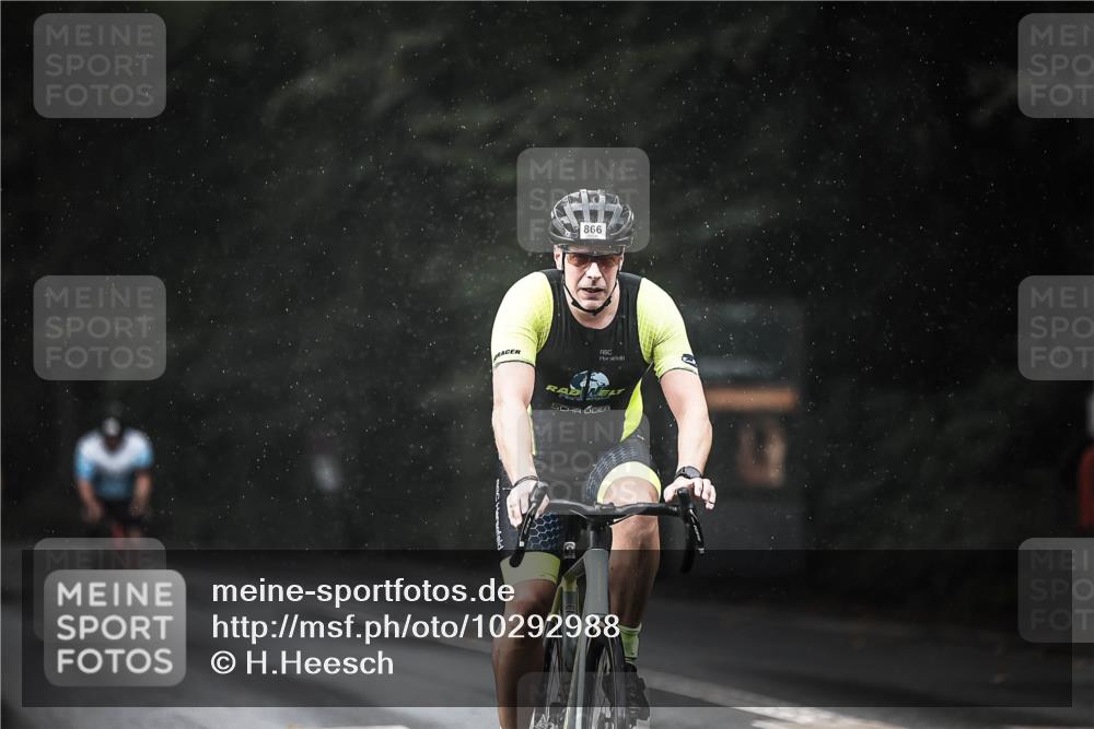 13.09.2026 - Stadtparktriathlon H.Heesch http://msf.ph/oto/10292988 13.09.2026 11:38:35 Radfahren 866, 907, 933, 939, 945 meine-sportfotos.de