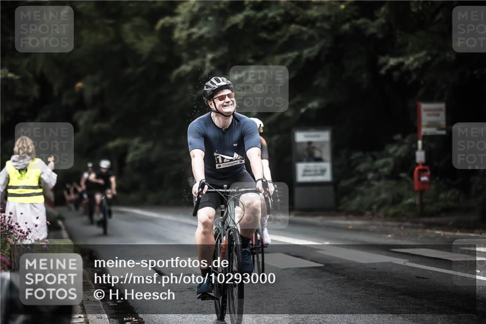 13.09.2026 - Stadtparktriathlon H.Heesch http://msf.ph/oto/10293000 13.09.2026 12:46:00 Radfahren 1136, 1228, 1232, 1242, 1245, 1248, 1261, 1282 meine-sportfotos.de