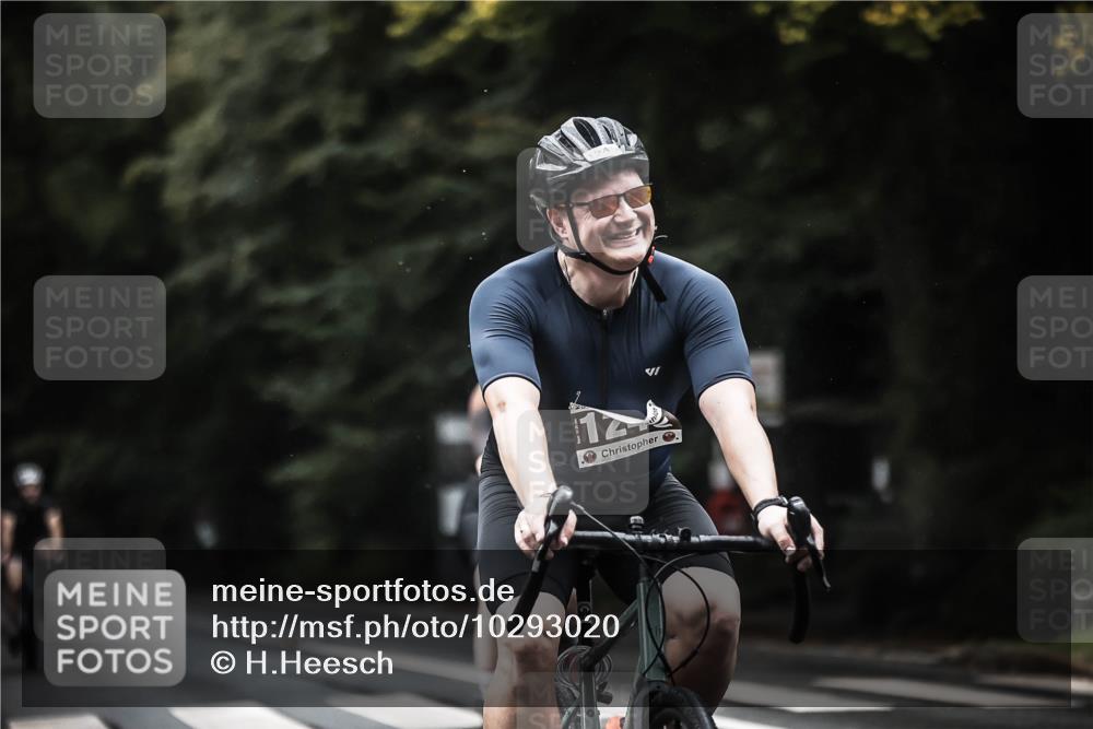 13.09.2026 - Stadtparktriathlon H.Heesch http://msf.ph/oto/10293020 13.09.2026 12:46:00 Radfahren 1136, 1228, 1232, 1242, 1245, 1248, 1261, 1282 meine-sportfotos.de
