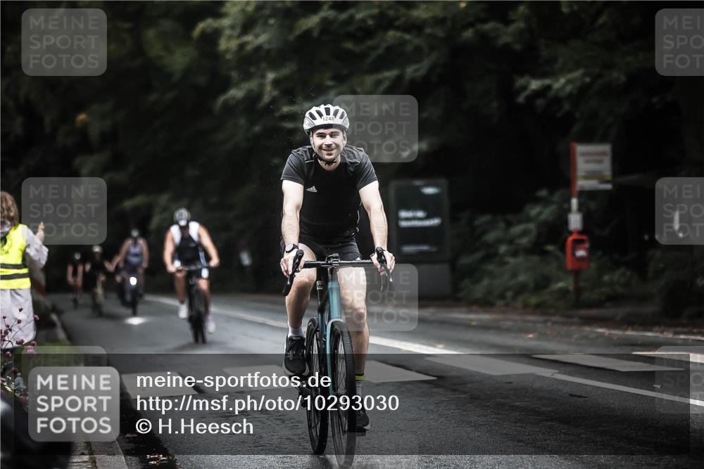 13.09.2026 - Stadtparktriathlon H.Heesch http://msf.ph/oto/10293030 13.09.2026 12:46:03 Radfahren 1065, 1228, 1242, 1245, 1248, 1261, 1282 meine-sportfotos.de