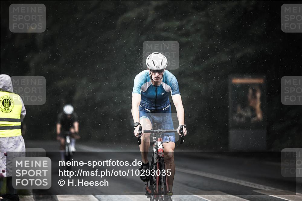 13.09.2026 - Stadtparktriathlon H.Heesch http://msf.ph/oto/10293035 13.09.2026 11:38:39 Radfahren 860, 866, 907, 939 meine-sportfotos.de