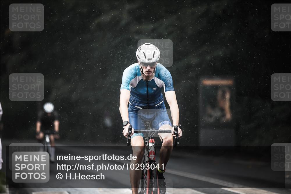 13.09.2026 - Stadtparktriathlon H.Heesch http://msf.ph/oto/10293041 13.09.2026 11:38:40 Radfahren 860, 866, 907, 939 meine-sportfotos.de