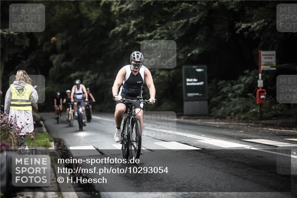 13.09.2026 - Stadtparktriathlon H.Heesch http://msf.ph/oto/10293054 13.09.2026 12:46:06 Radfahren 1052, 1065, 1158, 1245, 1248, 1261, 1269 meine-sportfotos.de
