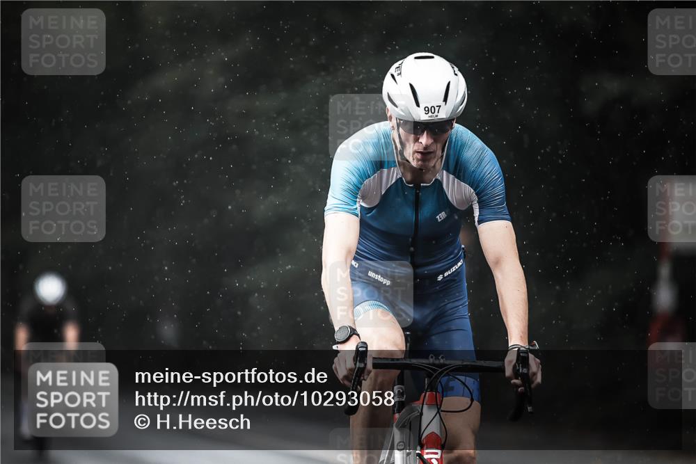 13.09.2026 - Stadtparktriathlon H.Heesch http://msf.ph/oto/10293058 13.09.2026 11:38:40 Radfahren 860, 866, 907, 939 meine-sportfotos.de