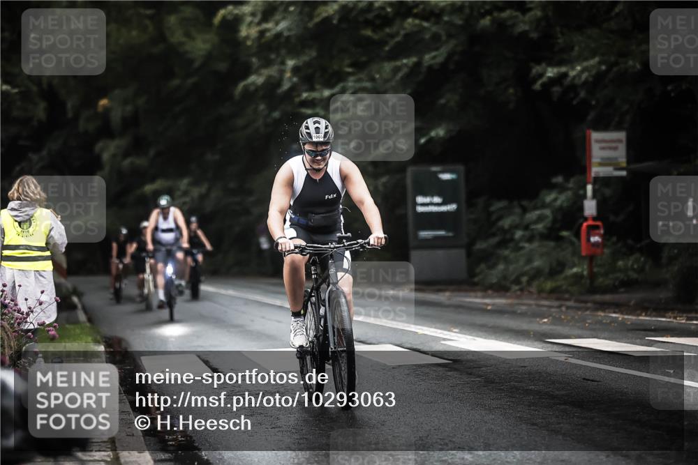 13.09.2026 - Stadtparktriathlon H.Heesch http://msf.ph/oto/10293063 13.09.2026 12:46:06 Radfahren 1052, 1065, 1158, 1245, 1248, 1261, 1269 meine-sportfotos.de