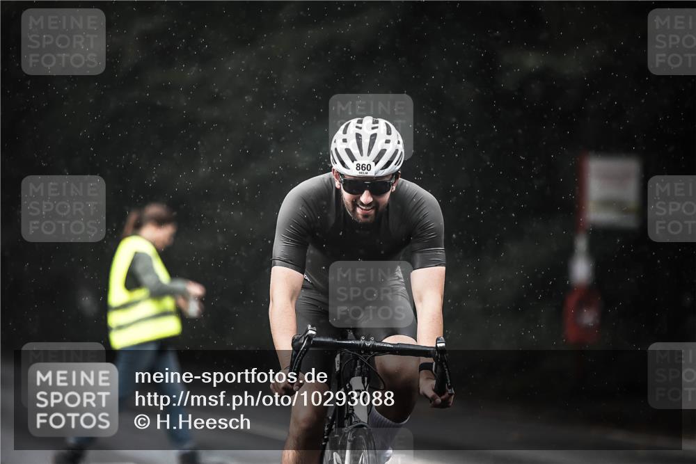13.09.2026 - Stadtparktriathlon H.Heesch http://msf.ph/oto/10293088 13.09.2026 11:38:43 Radfahren 776, 860, 907, 939 meine-sportfotos.de