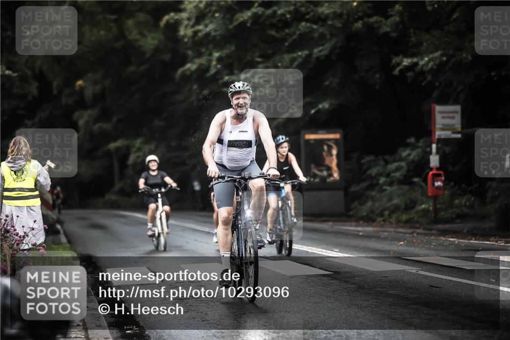 13.09.2026 - Stadtparktriathlon H.Heesch http://msf.ph/oto/10293096 13.09.2026 12:46:10 Radfahren 1052, 1065, 1082, 1158, 1269 meine-sportfotos.de