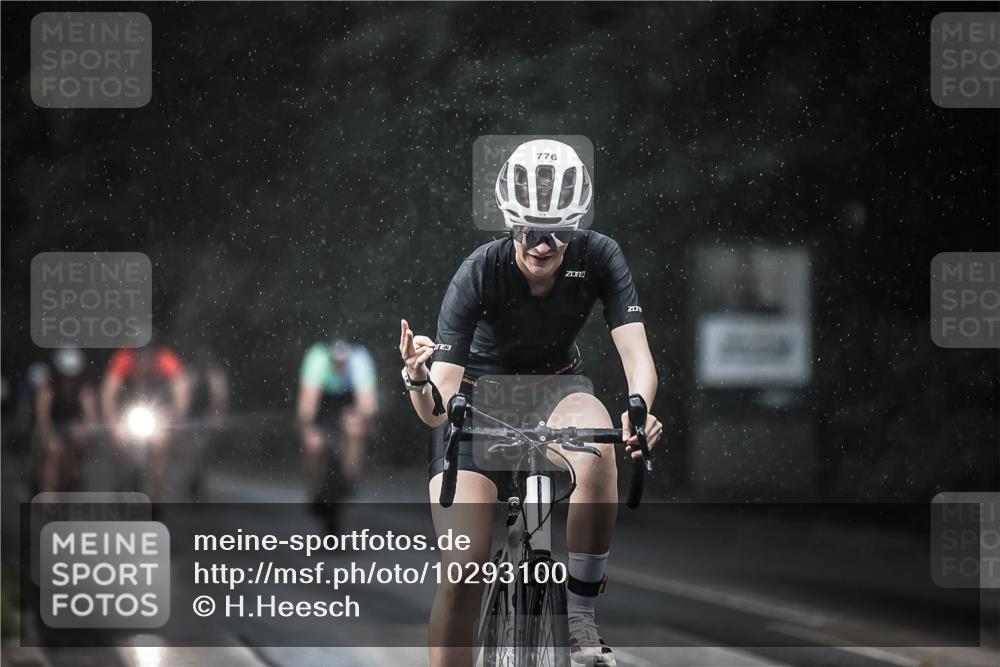 13.09.2026 - Stadtparktriathlon H.Heesch http://msf.ph/oto/10293100 13.09.2026 11:38:49 Radfahren 776, 826, 835, 860, 893, 905 meine-sportfotos.de