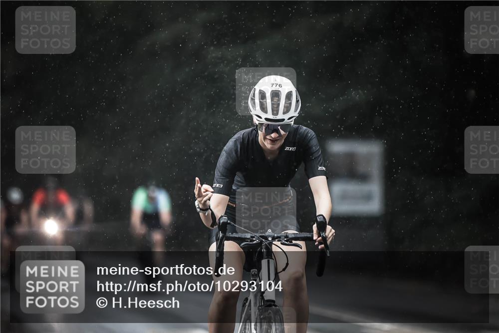 13.09.2026 - Stadtparktriathlon H.Heesch http://msf.ph/oto/10293104 13.09.2026 11:38:49 Radfahren 776, 826, 835, 860, 893, 905 meine-sportfotos.de