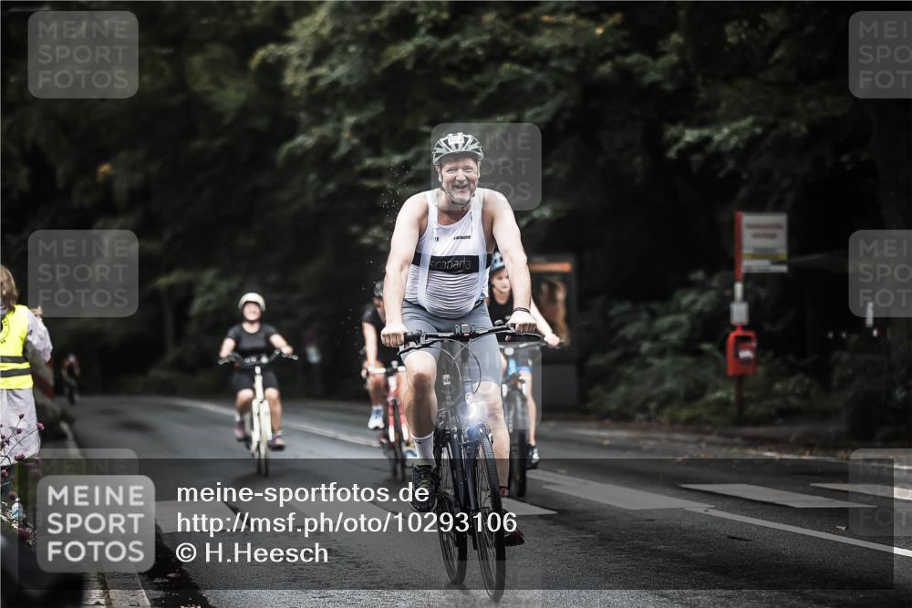 13.09.2026 - Stadtparktriathlon H.Heesch http://msf.ph/oto/10293106 13.09.2026 12:46:10 Radfahren 1052, 1065, 1082, 1158, 1269 meine-sportfotos.de