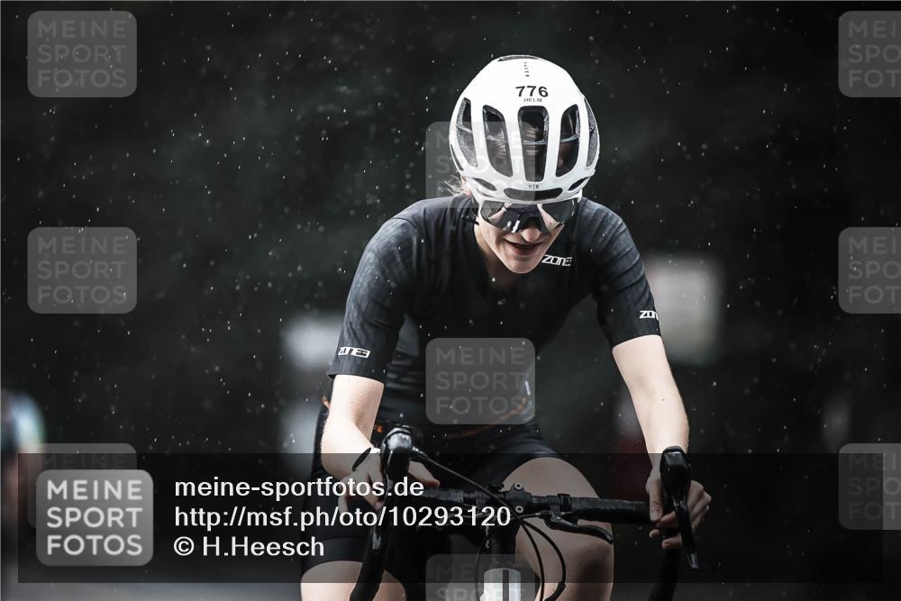 13.09.2026 - Stadtparktriathlon H.Heesch http://msf.ph/oto/10293120 13.09.2026 11:38:50 Radfahren 740, 776, 826, 835, 893, 905 meine-sportfotos.de