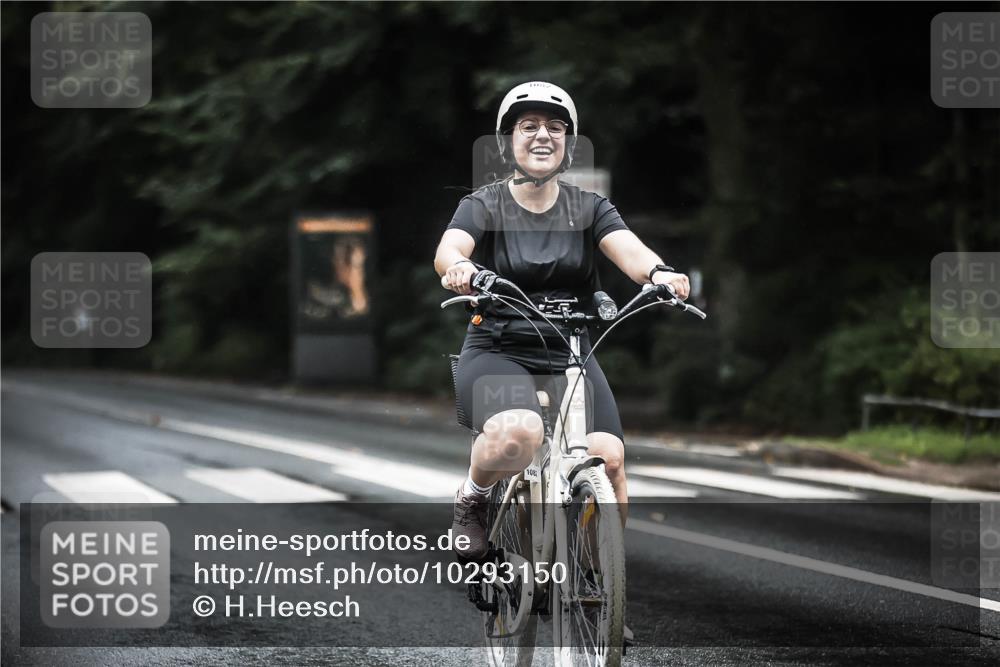 13.09.2026 - Stadtparktriathlon H.Heesch http://msf.ph/oto/10293150 13.09.2026 12:46:14 Radfahren 1052, 1082, 1158, 1269 meine-sportfotos.de