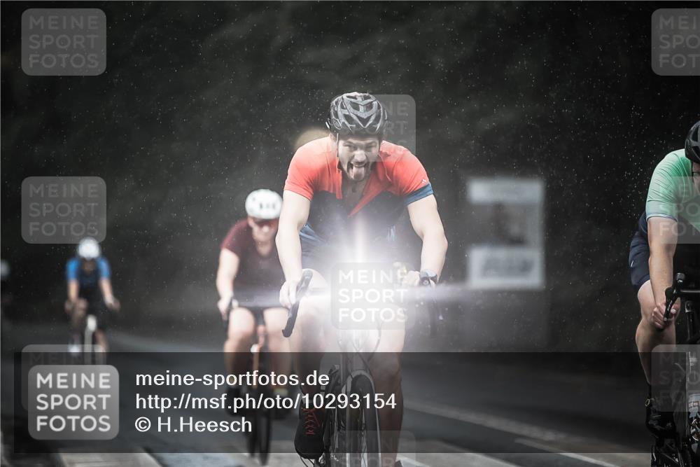 13.09.2026 - Stadtparktriathlon H.Heesch http://msf.ph/oto/10293154 13.09.2026 11:38:53 Radfahren 740, 776, 826, 835, 893, 905 meine-sportfotos.de
