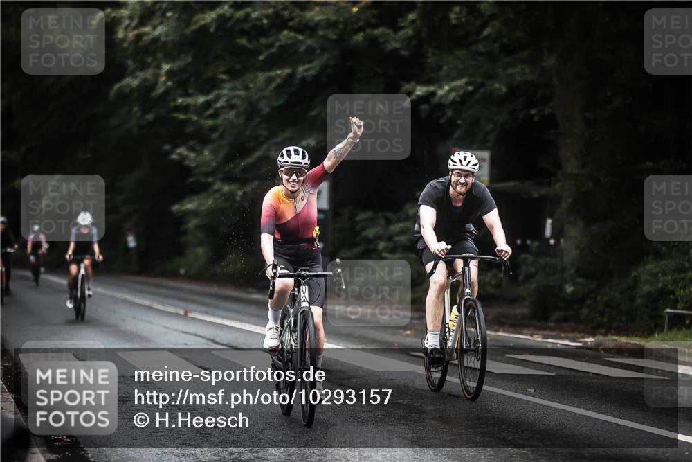 13.09.2026 - Stadtparktriathlon H.Heesch http://msf.ph/oto/10293157 13.09.2026 12:46:22 Radfahren 1098, 1101, 1115, 1204 meine-sportfotos.de