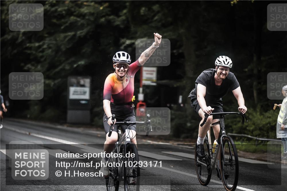 13.09.2026 - Stadtparktriathlon H.Heesch http://msf.ph/oto/10293171 13.09.2026 12:46:23 Radfahren 1098, 1101, 1115, 1140, 1193, 1204 meine-sportfotos.de