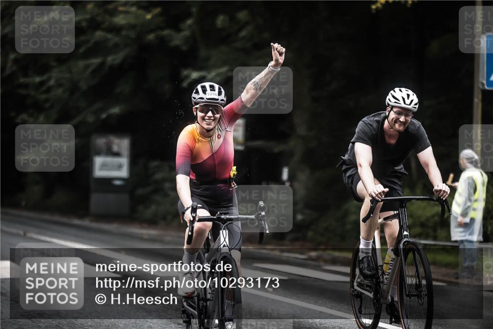 13.09.2026 - Stadtparktriathlon H.Heesch http://msf.ph/oto/10293173 13.09.2026 12:46:23 Radfahren 1098, 1101, 1115, 1140, 1193, 1204 meine-sportfotos.de