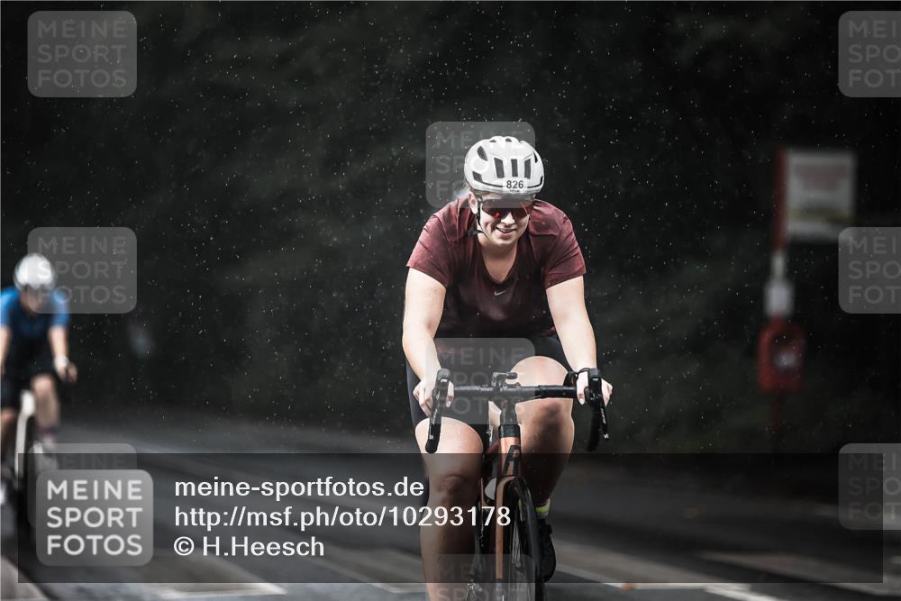 13.09.2026 - Stadtparktriathlon H.Heesch http://msf.ph/oto/10293178 13.09.2026 11:38:54 Radfahren 740, 776, 826, 835, 893, 905 meine-sportfotos.de