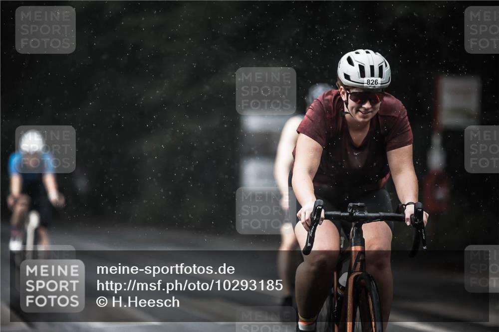 13.09.2026 - Stadtparktriathlon H.Heesch http://msf.ph/oto/10293185 13.09.2026 11:38:54 Radfahren 740, 776, 826, 835, 893, 905 meine-sportfotos.de
