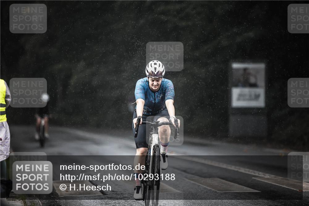 13.09.2026 - Stadtparktriathlon H.Heesch http://msf.ph/oto/10293188 13.09.2026 11:38:55 Radfahren 740, 776, 781, 826, 835, 893, 905 meine-sportfotos.de