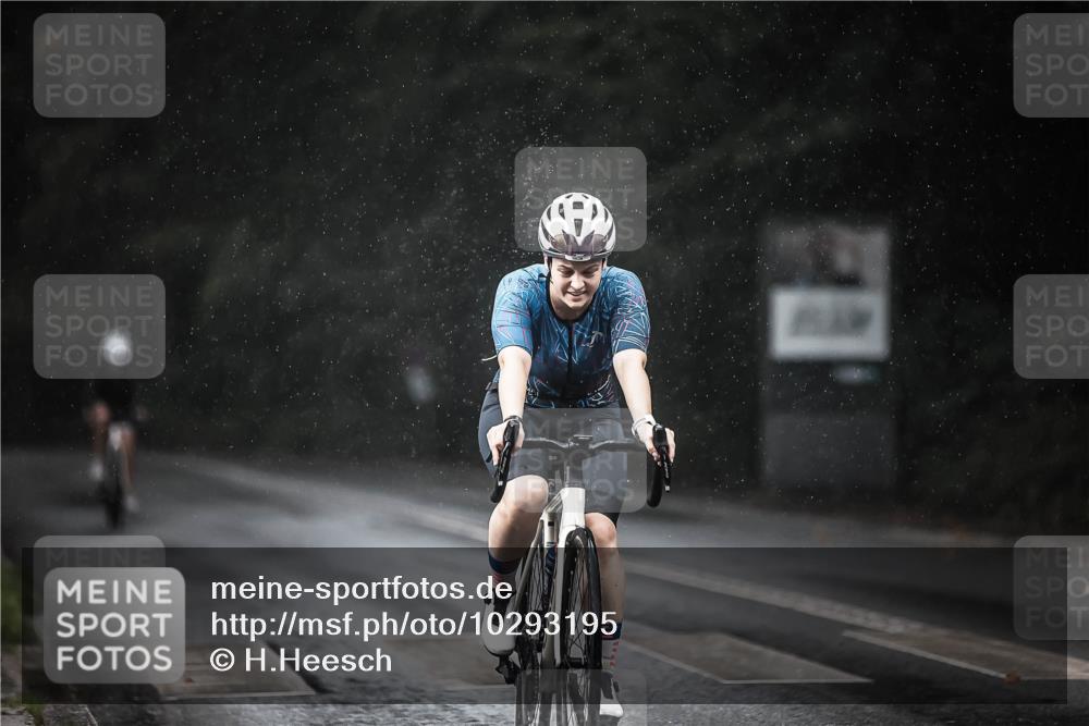 13.09.2026 - Stadtparktriathlon H.Heesch http://msf.ph/oto/10293195 13.09.2026 11:38:55 Radfahren 740, 776, 781, 826, 835, 893, 905 meine-sportfotos.de