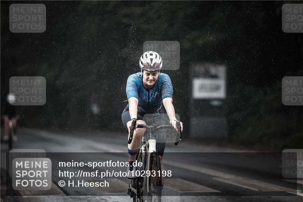 13.09.2026 - Stadtparktriathlon H.Heesch http://msf.ph/oto/10293198 13.09.2026 11:38:55 Radfahren 740, 776, 781, 826, 835, 893, 905 meine-sportfotos.de