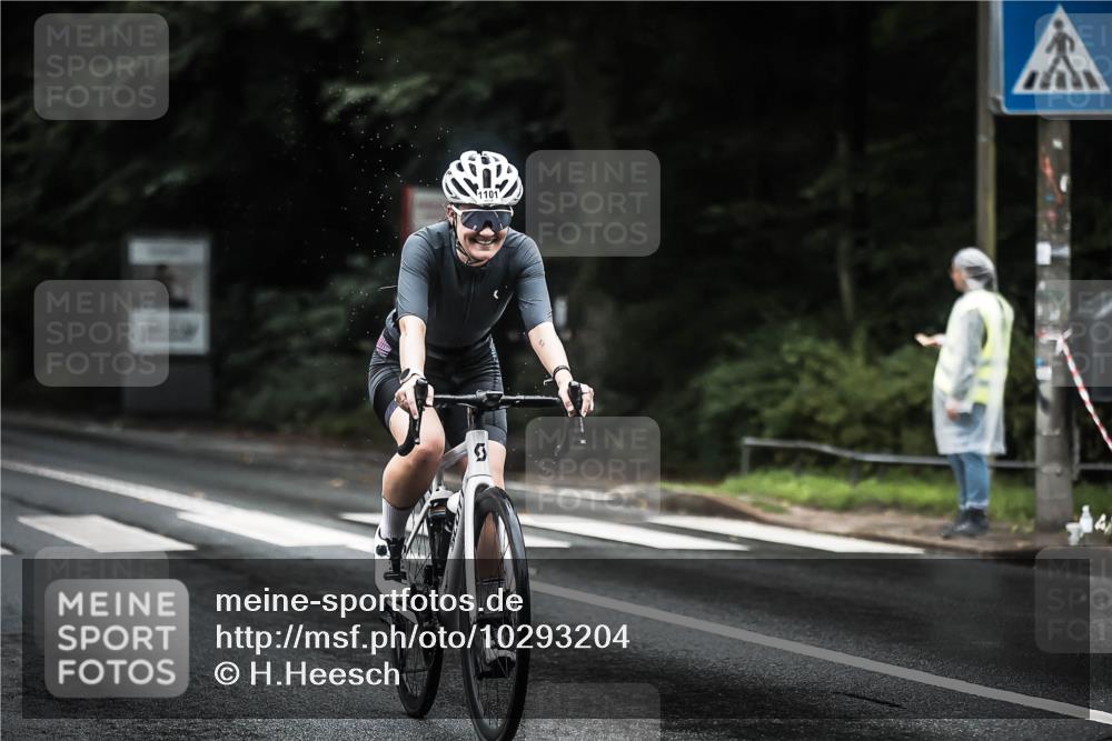 13.09.2026 - Stadtparktriathlon H.Heesch http://msf.ph/oto/10293204 13.09.2026 12:46:25 Radfahren 1098, 1101, 1115, 1140, 1193, 1204 meine-sportfotos.de