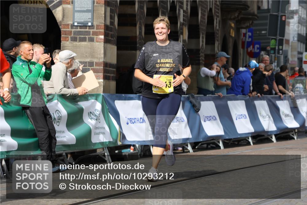 13.09.2026 - 21. swb-Marathon Bremen Strokosch-Dieckow http://msf.ph/oto/10293212 13.09.2026 11:18:14 Ziel 10137, 10713, 11367, 11482, 11932, 12023, 12226, 12321, 12373, 10176, 10535, 10651, 10895 meine-sportfotos.de