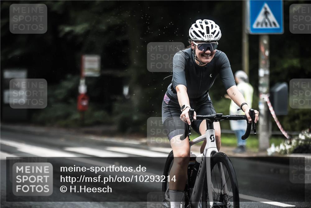 13.09.2026 - Stadtparktriathlon H.Heesch http://msf.ph/oto/10293214 13.09.2026 12:46:26 Radfahren 1076, 1098, 1101, 1115, 1140, 1193, 1204 meine-sportfotos.de
