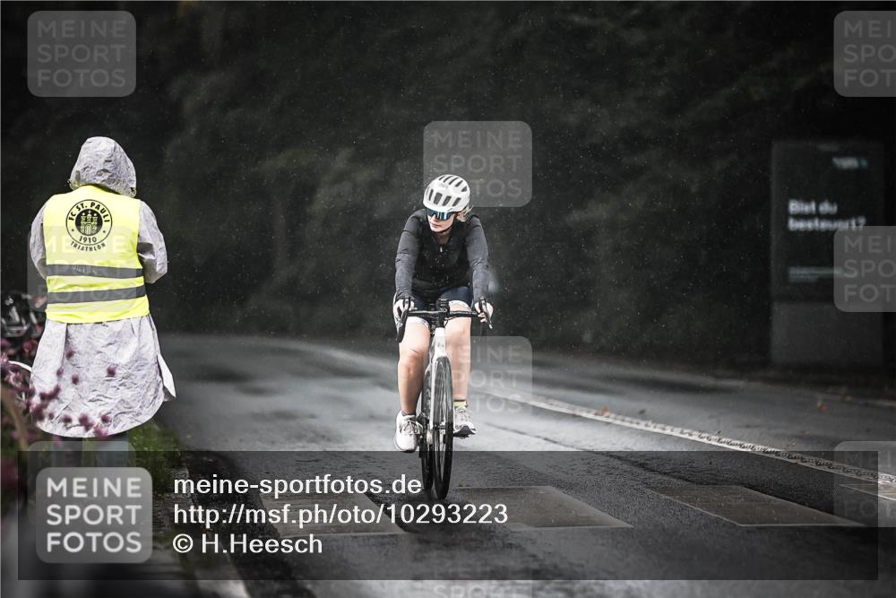 13.09.2026 - Stadtparktriathlon H.Heesch http://msf.ph/oto/10293223 13.09.2026 11:38:59 Radfahren 740, 781, 826, 835, 893 meine-sportfotos.de