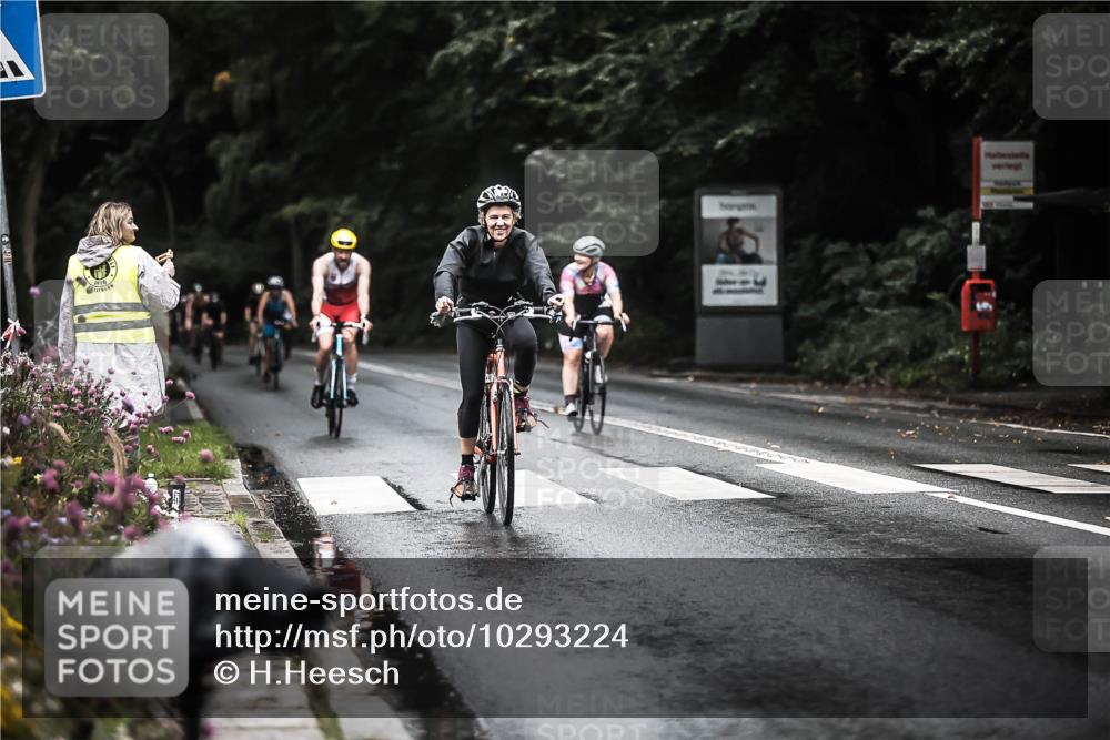13.09.2026 - Stadtparktriathlon H.Heesch http://msf.ph/oto/10293224 13.09.2026 12:46:27 Radfahren 1076, 1098, 1101, 1108, 1115, 1140, 1193, 1204 meine-sportfotos.de