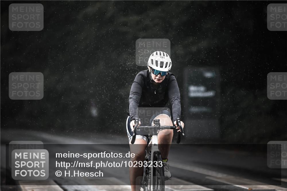 13.09.2026 - Stadtparktriathlon H.Heesch http://msf.ph/oto/10293233 13.09.2026 11:39:00 Radfahren 740, 781, 826, 835 meine-sportfotos.de