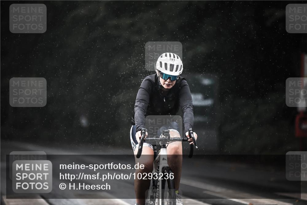 13.09.2026 - Stadtparktriathlon H.Heesch http://msf.ph/oto/10293236 13.09.2026 11:39:00 Radfahren 740, 781, 826, 835 meine-sportfotos.de