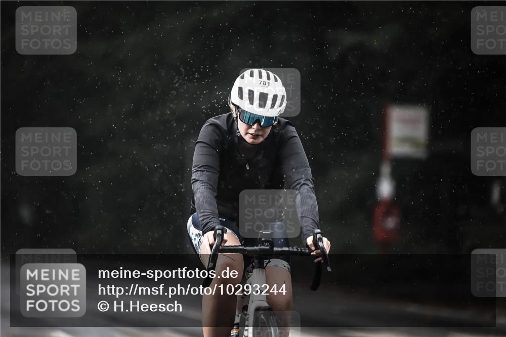 13.09.2026 - Stadtparktriathlon H.Heesch http://msf.ph/oto/10293244 13.09.2026 11:39:01 Radfahren 740, 781 meine-sportfotos.de