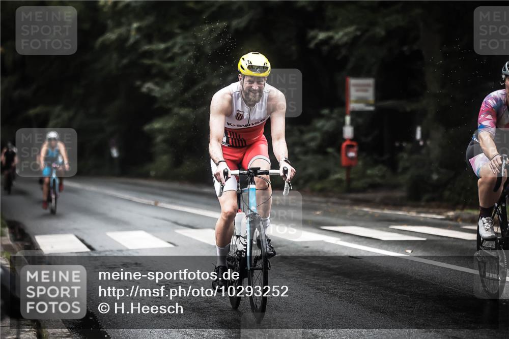13.09.2026 - Stadtparktriathlon H.Heesch http://msf.ph/oto/10293252 13.09.2026 12:46:29 Radfahren 1076, 1101, 1108, 1115, 1140, 1179, 1193 meine-sportfotos.de