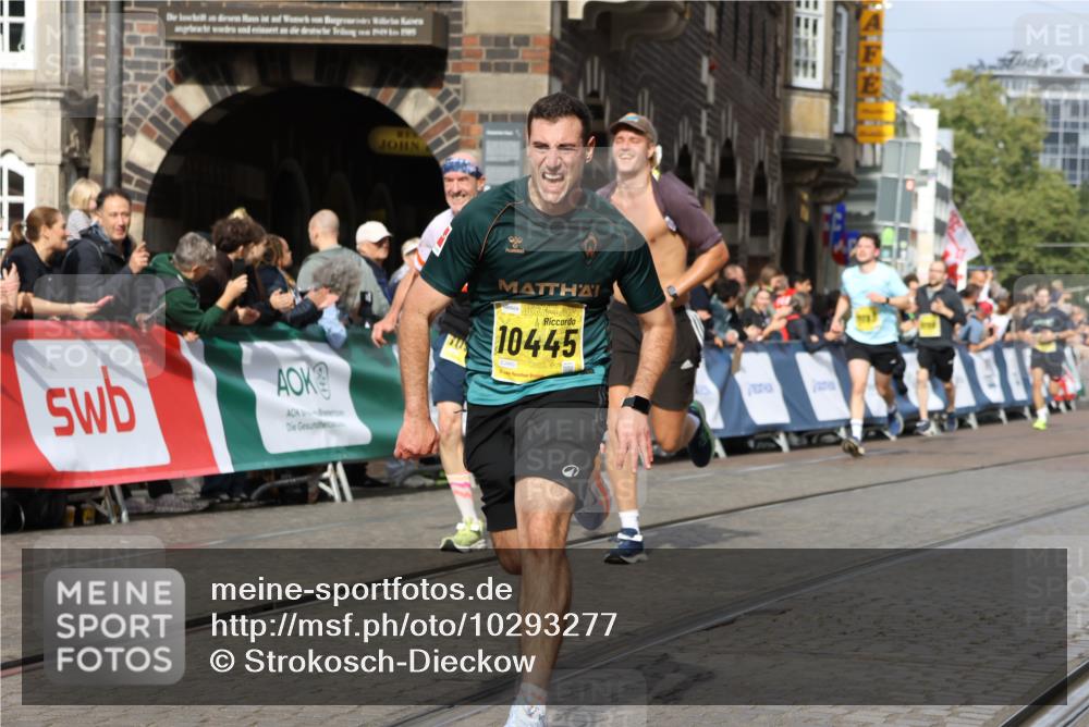 13.09.2026 - 21. swb-Marathon Bremen Strokosch-Dieckow http://msf.ph/oto/10293277 13.09.2026 10:47:03 Ziel 10445, 10590, 11155, 12035, 12364, 12375, 13511, 10319, 10744, 11187, 11462, 11650, 11651, 11814, 12048, 12298, 12415, 12470, 13528, 13589, 13613 meine-sportfotos.de