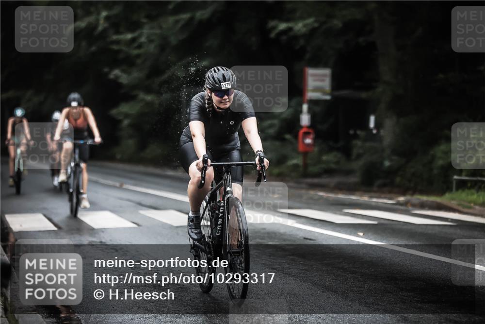 13.09.2026 - Stadtparktriathlon H.Heesch http://msf.ph/oto/10293317 13.09.2026 12:46:35 Radfahren 1076, 1108, 1111, 1140, 1149, 1152, 1179, 1193, 1299 meine-sportfotos.de