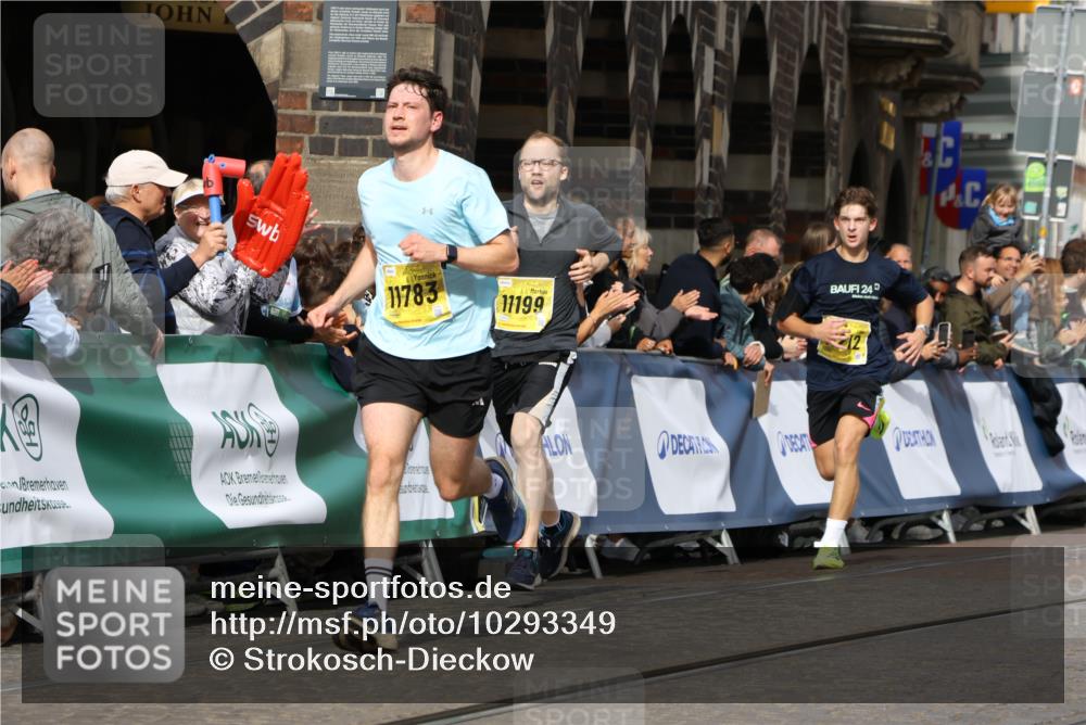 13.09.2026 - 21. swb-Marathon Bremen Strokosch-Dieckow http://msf.ph/oto/10293349 13.09.2026 10:47:06 Ziel 10445, 10504, 10590, 11155, 11661, 12364, 12375, 10319, 10744, 10898, 11187, 11269, 11462, 11650, 11651, 11814, 12048, 12298, 12415, 12470, 13528, 13545, 13589 meine-sportfotos.de