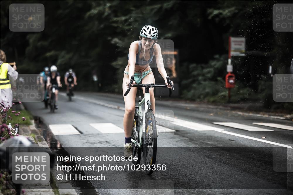 13.09.2026 - Stadtparktriathlon H.Heesch http://msf.ph/oto/10293356 13.09.2026 12:46:38 Radfahren 1072, 1076, 1083, 1108, 1111, 1146, 1149, 1152, 1179, 1273, 1299 meine-sportfotos.de
