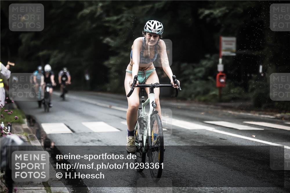 13.09.2026 - Stadtparktriathlon H.Heesch http://msf.ph/oto/10293361 13.09.2026 12:46:38 Radfahren 1072, 1076, 1083, 1108, 1111, 1146, 1149, 1152, 1179, 1273, 1299 meine-sportfotos.de