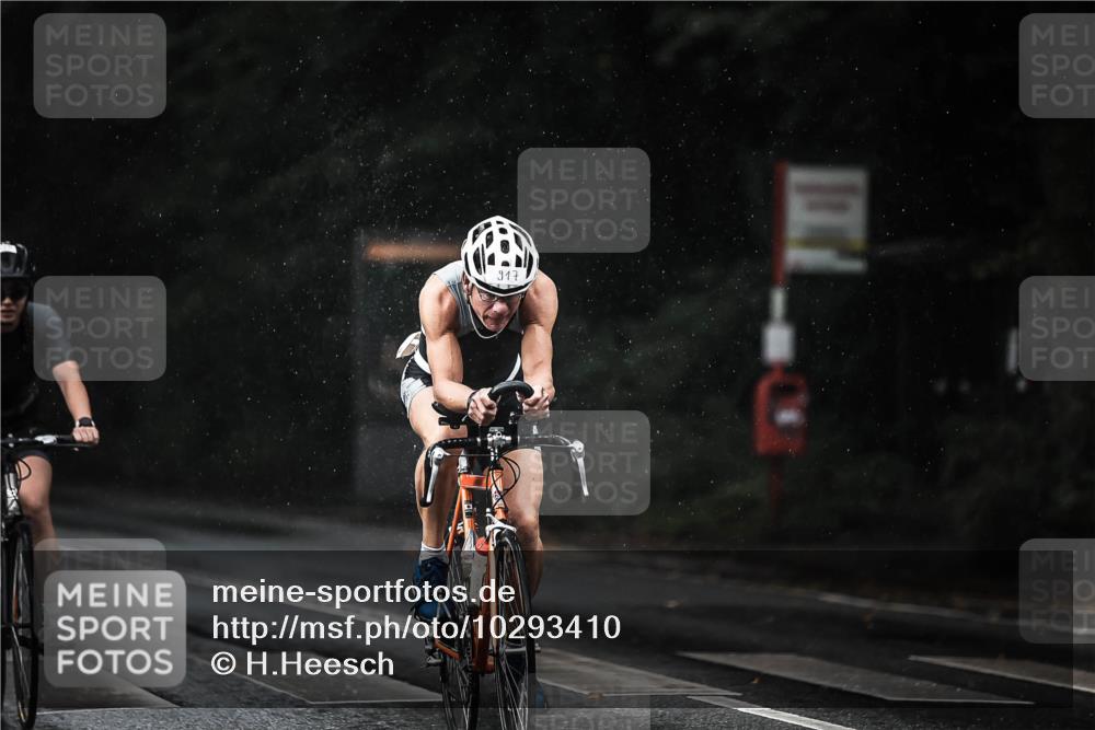 13.09.2026 - Stadtparktriathlon H.Heesch http://msf.ph/oto/10293410 13.09.2026 11:39:32 Radfahren 737, 757, 825, 917 meine-sportfotos.de