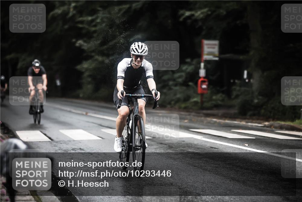 13.09.2026 - Stadtparktriathlon H.Heesch http://msf.ph/oto/10293446 13.09.2026 12:46:48 Radfahren 1072, 1083, 1114, 1146, 1214, 1273, 1294 meine-sportfotos.de